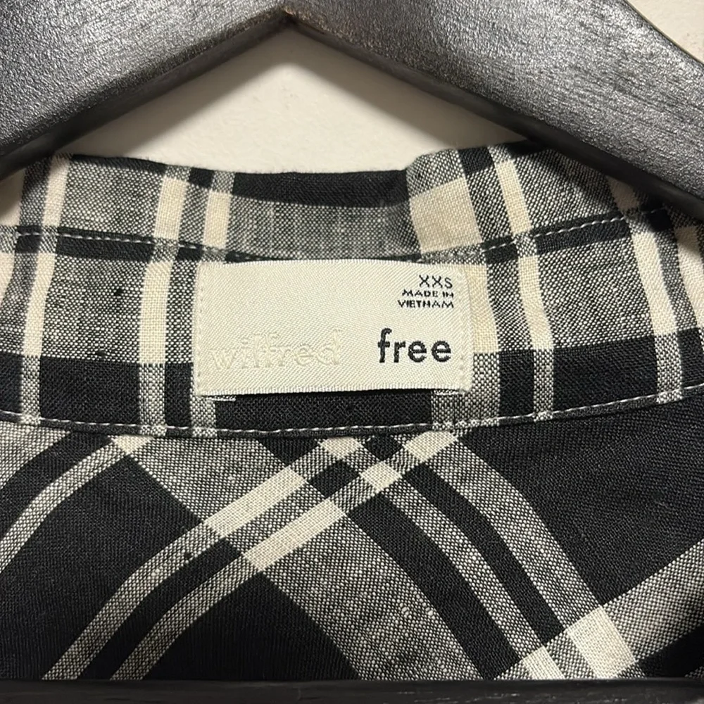 Aritzia Wilfred plaid Tanis linen button top sz xxs work once - Picture 3 of 12